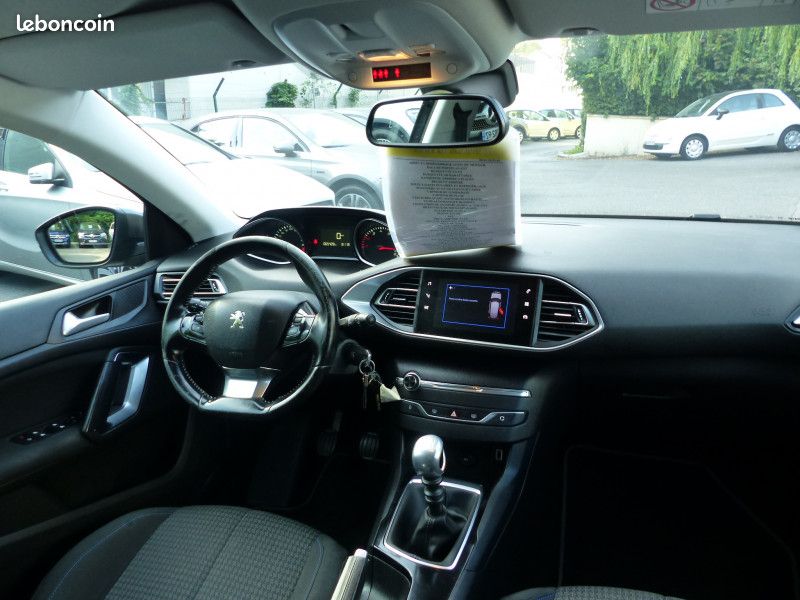 Peugeot 308 1.2 PURETECH 110CH E6.C S&S STYLE (image 13)