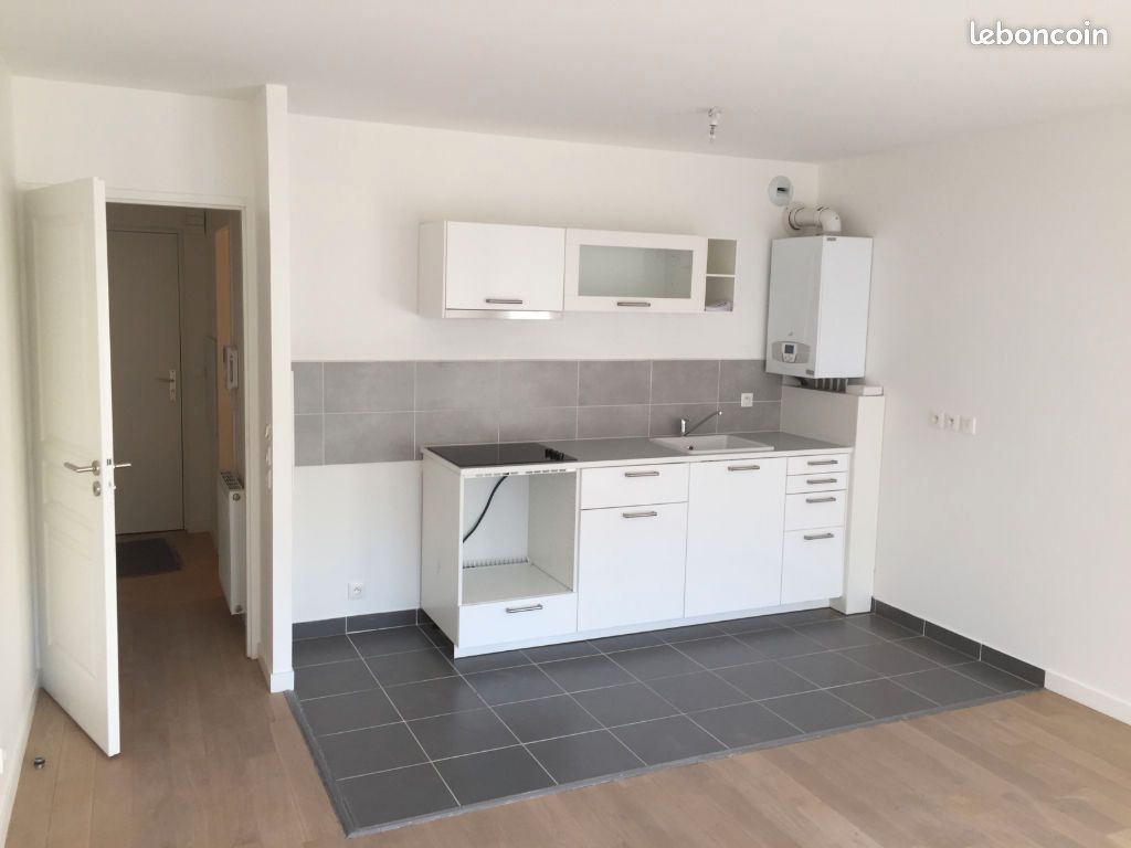 Appartement 1 pièce 34 m² · à Issy-les-Moulineaux · 34 m² · 1 150 €/mois
