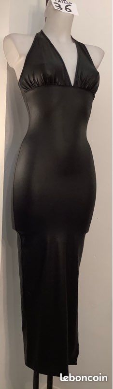 Robe đlongue noir mat soirĂ©e (image 1)