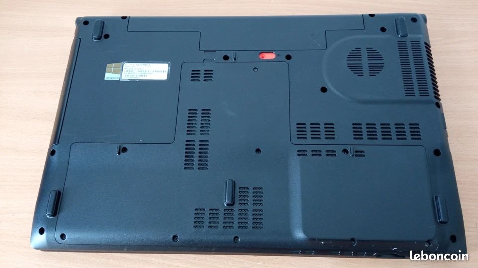 PC Portable Acer Aspire V3-771G – 17.3" FHD – Core I7 – 8Go RAM – SSD + 1To