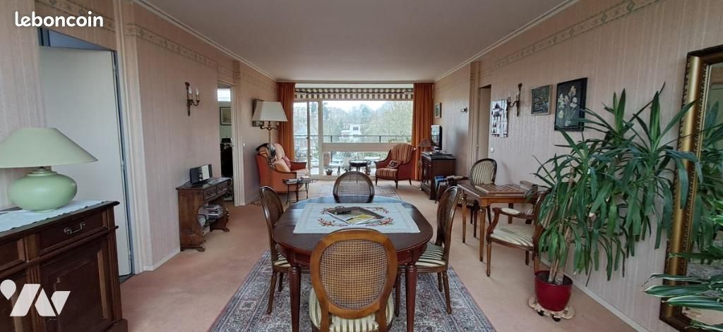 Appartement 4 pièces 101 m² · à Tourcoing · 101 m² · 179 000 €