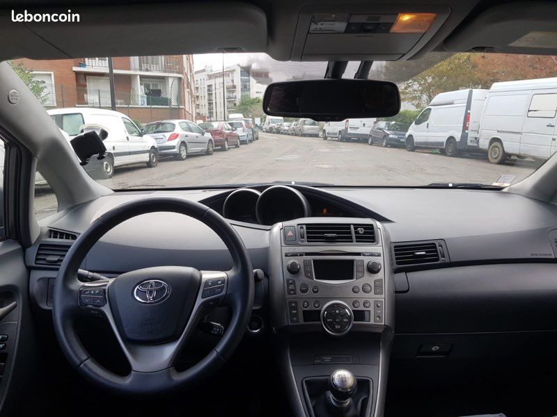 Toyota verso (image 3)