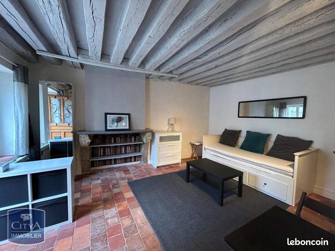 Appartement 1 pièce 25 m² · à Blois · 25 m² · 490 €