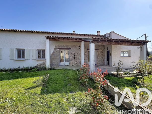 Maison 8 pièces 240 m²