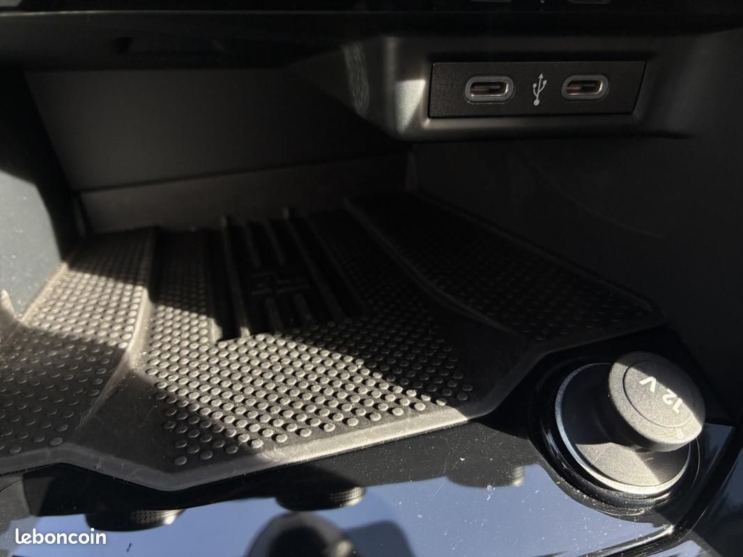 Volkswagen T-Roc 1.0 TSI 116CH VW EDITION (image 17)