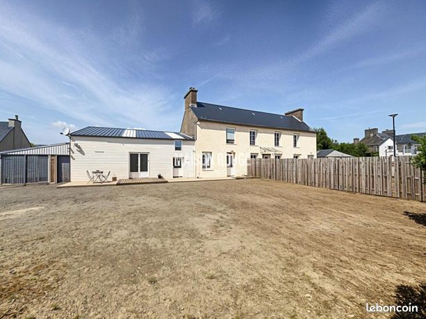 Longère 11 pièces 240 m²