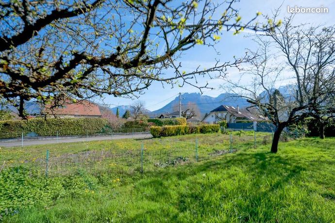 Terrain 600 m² Saint Jorioz