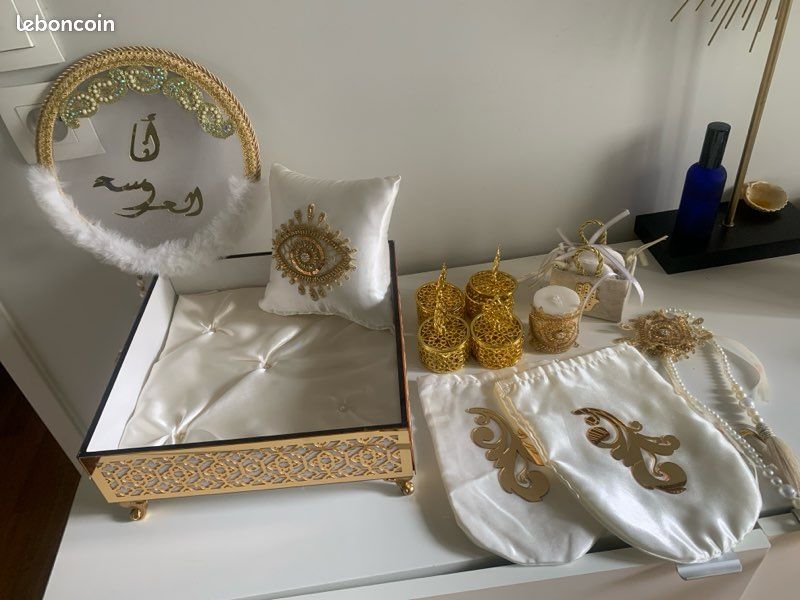 25 Rubans Satin Rouge Main De Fatma Dorée – Bracelet Henné Mariage Oriental Cadeau Invité Femme Porte Bonheur Déco Fête Chic Bohème Tissu Élégant