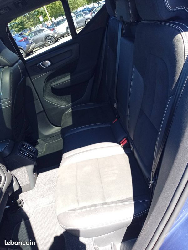 VOLVO XC40 T3 163 ch Geartronic 8 R-Design (image 12)