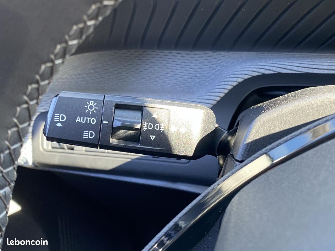 Citroen c3 iv 1.2 hybride 110 max e-dcs6 (image 24)