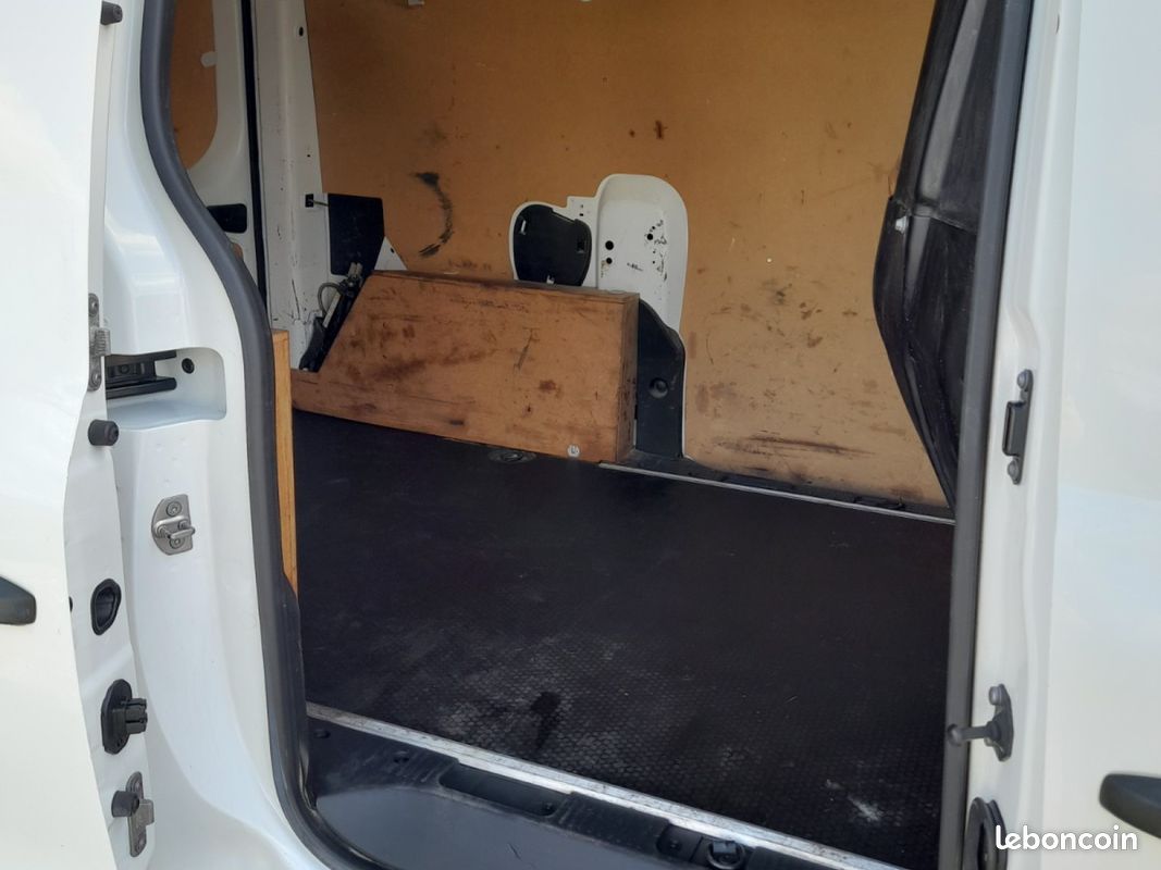 Renault express van blue dci 95 confort prix 10000 ht (image 12)