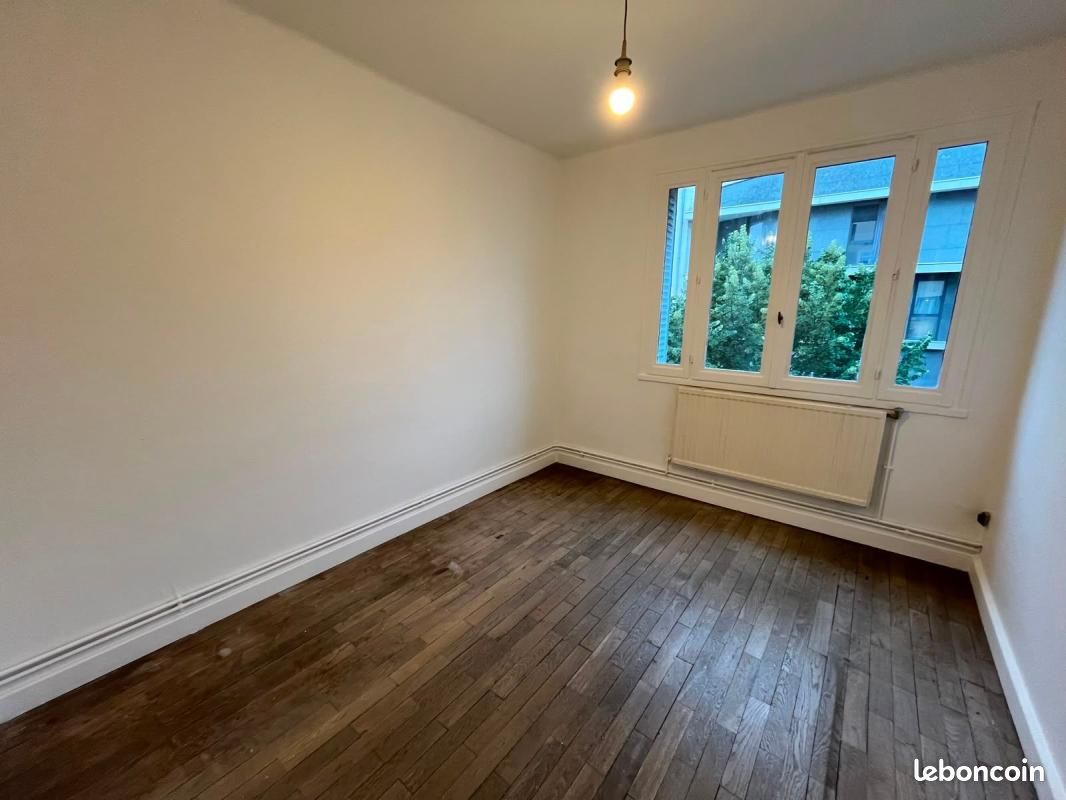 Appartement 4 pièces 60 m² · à Villeurbanne · 60 m² · 990 €/mois