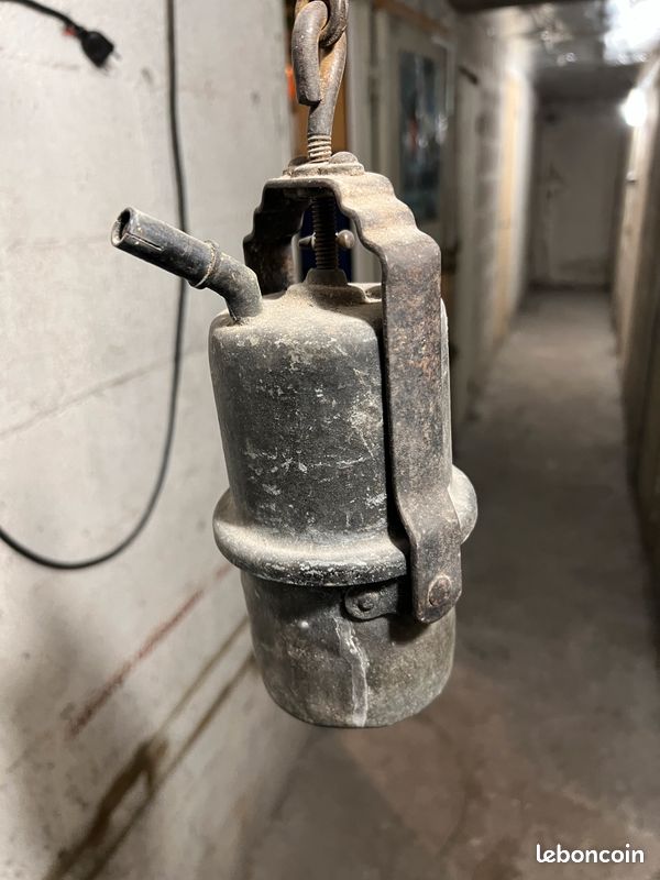 Ancienne lampe de mineur à acétylène / Objet de