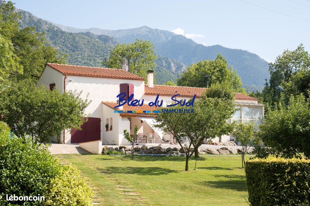 Maison 5 pièces 127 m² · à Fillols · 127 m² · 370 900 €