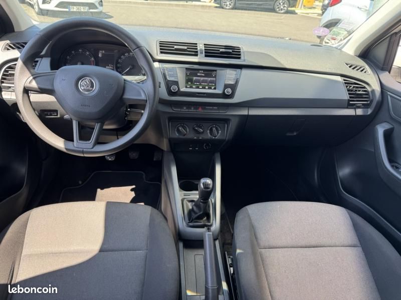 Skoda Fabia 1.0 MPI 60ch Active Greentec (image 9)