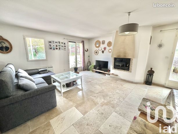 Propriété 5 pièces 180 m²