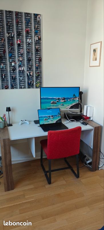 Bureau 138x57 (image 1)