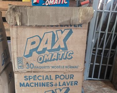 Paquet De Lessive PAX Vintage - Fermé Avec Cadeau Voiture CADUM à L'intérieur - Rare