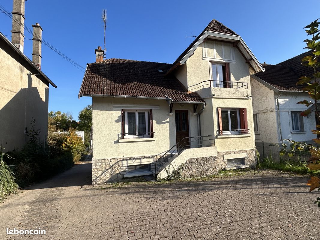 Maison 5 pièces 125 m² · à Vesoul · 125 m² · 160 000 €