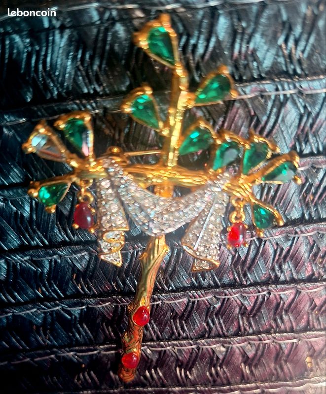 Broche Vintage Dalí – Dorée, En Métal, Pièce Unique D'occasion Pleine De Caractère