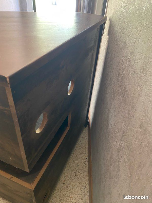 Meuble TV en bois d’orme (image 10)