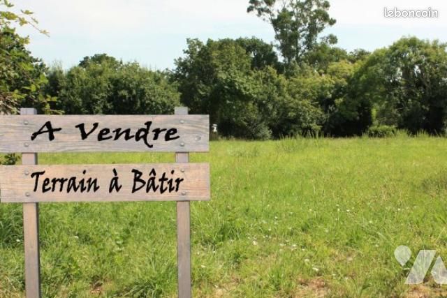 Terrain 5468 m² AUX AUSSAT