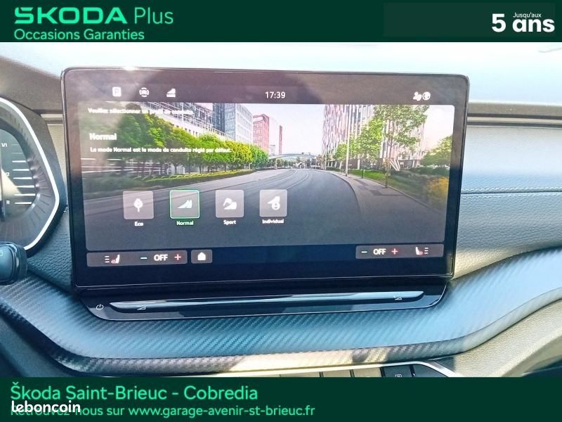 Skoda Octavia Combi 2.0 TDI SCR 150ch Sportline DSG7 (image 23)