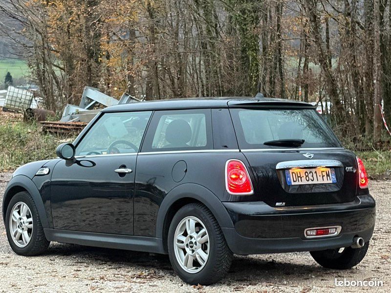 Mini Cooper One 1.6 D 90 Cv (image 4)
