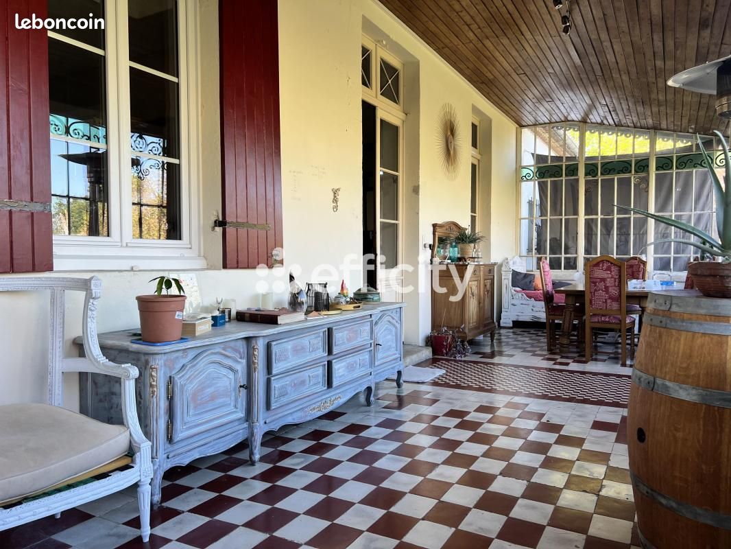 Maison 9 pièces 168 m² · à Sainte-Hélène · 168 m² · 370 000 €