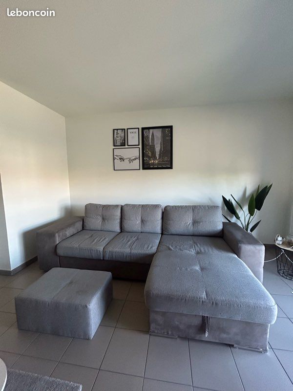 Canapé gris (image 2)