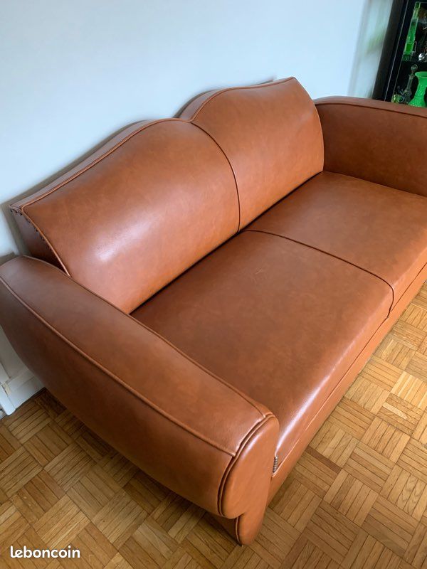 Fauteuil Club Moustache Cognac – Simili Vintage, Coussin Cuir, Made In France
