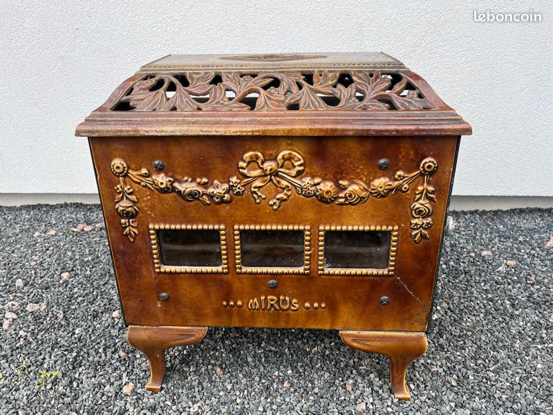 Ancien poêle à bois mirus (image 1)