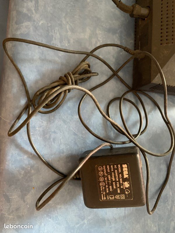 Console sega + 2 manettes (image 5)