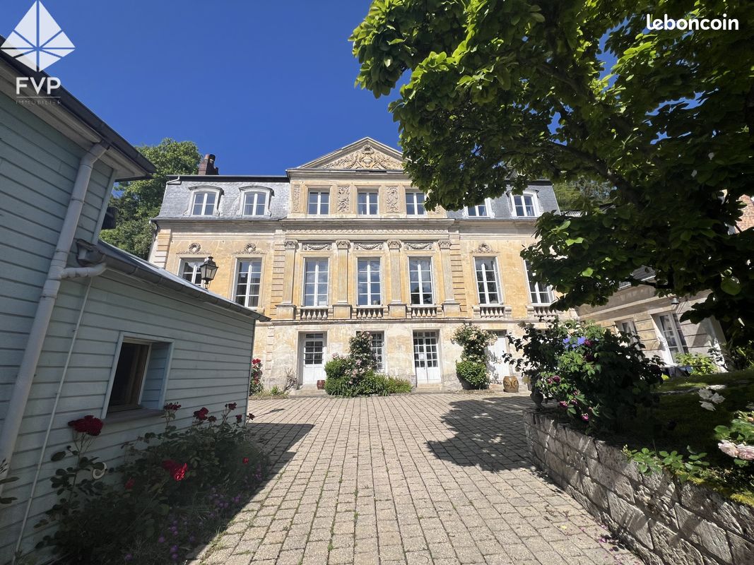 Maison 11 pièces 277 m² (image 3)
