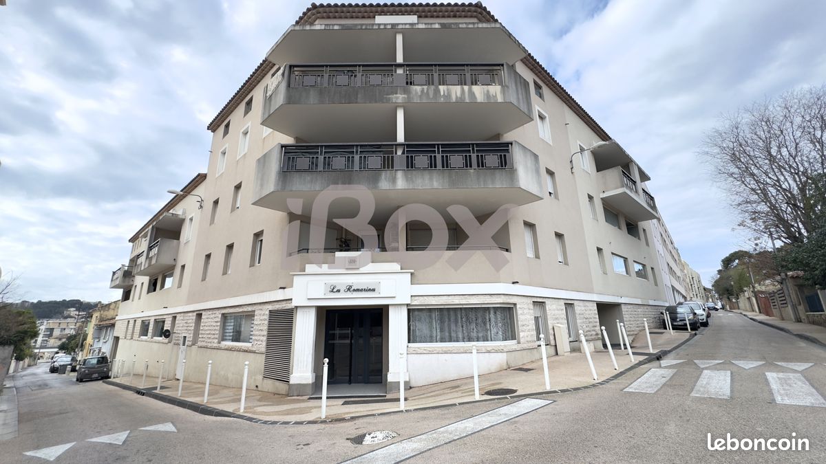 Parking 15 m² · à Toulon · 15 m² · 31 000 €