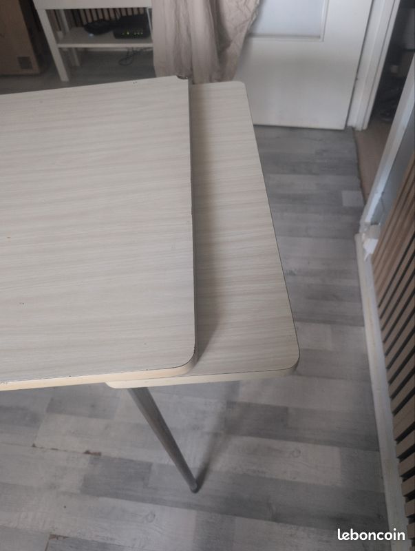 Table formica vintage (image 3)