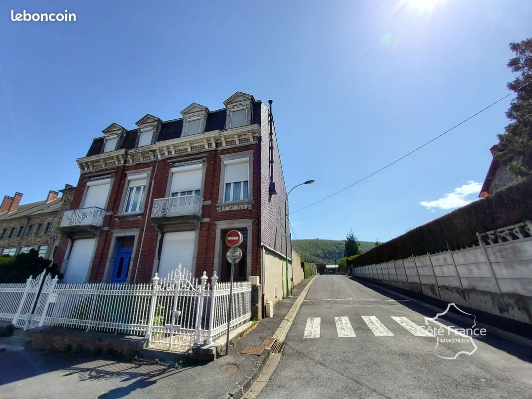 Maison 6 pièces 161 m² · à Fumay · 161 m² · 210 000 €