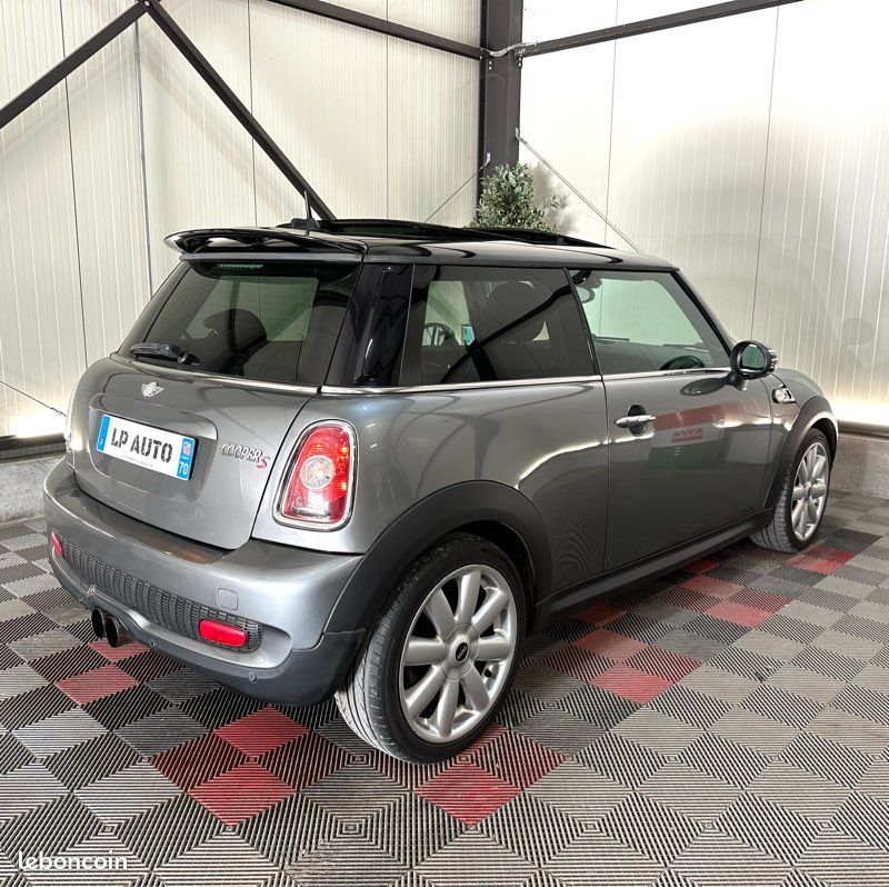 🌟 Mini Cooper S ⛽️ Éthanol possible sur demande ⛽️ Toit ouvrant - Silencieux sport ✅ Superbe configuration - 147 000 kilomètres - Reprise possible de votre véhicule (image 2)