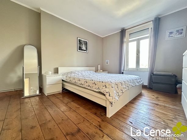 https://img.leboncoin.fr/api/v1/lbcpb1/images/05/e4/7e/05e47ef1edcf6338a0383f6939fdf34df9f210d7.jpg?rule=ad-image