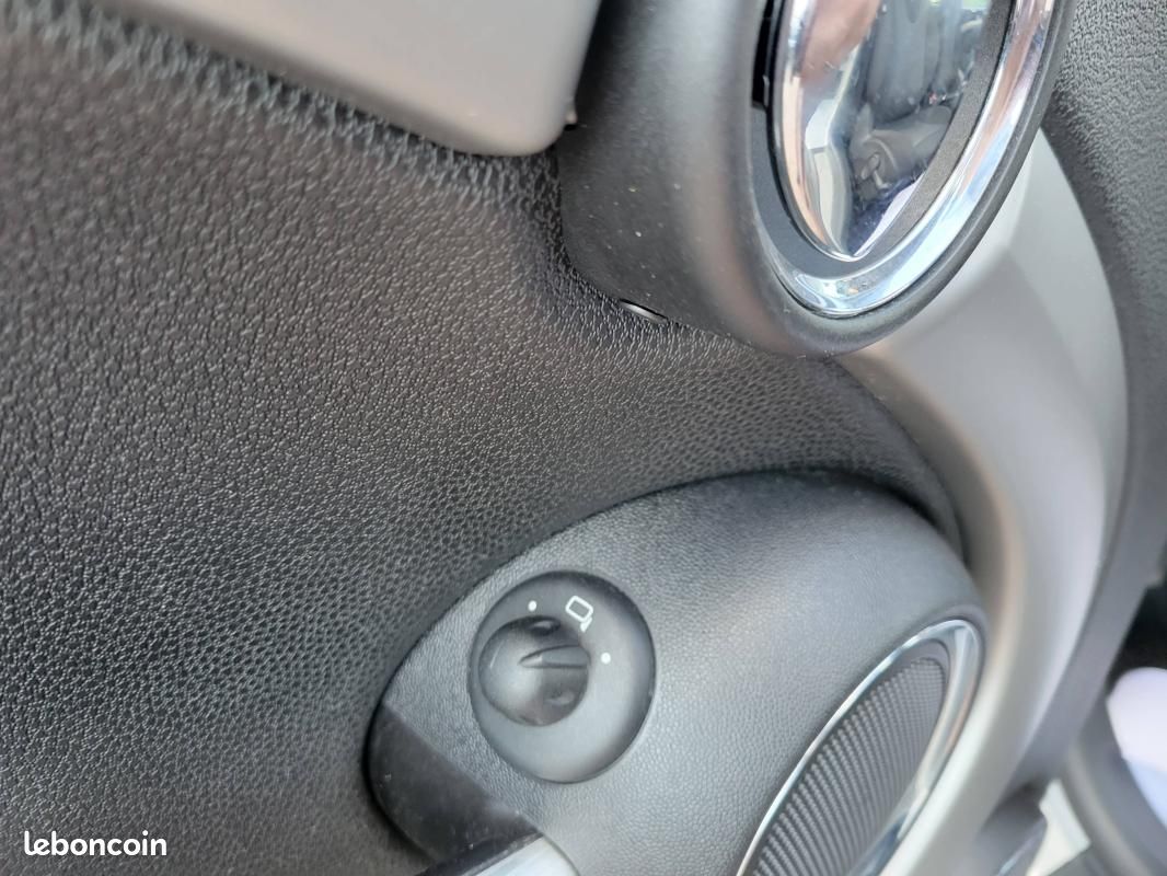 Mini COOPER D (image 6)