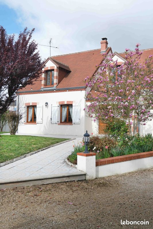 Maison 9 pièces 246 m² · à Saran · 246 m² · 540 000 €