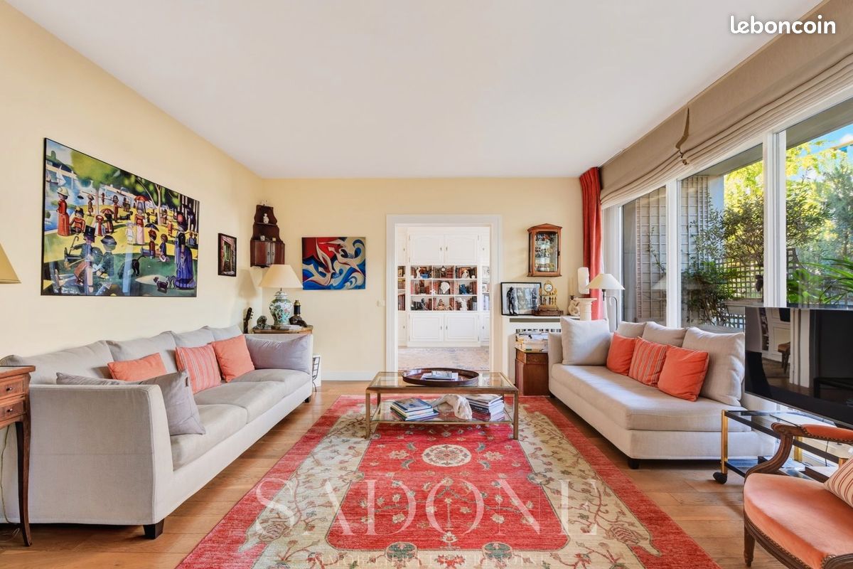 Appartement 5 pièces 135 m² · à Neuilly-sur-Seine · 135 m² · 1 550 000 €