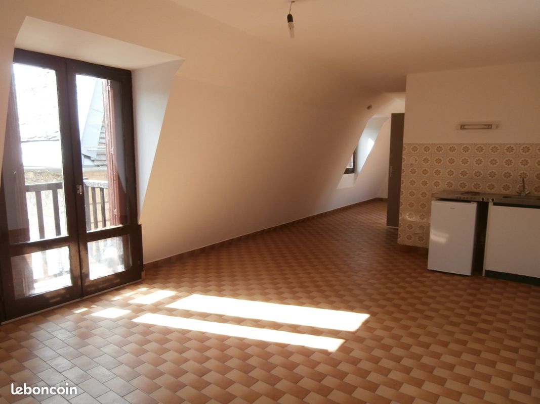 Appartement 1 pièce 40 m² · à Mende · 40 m² · 380 €