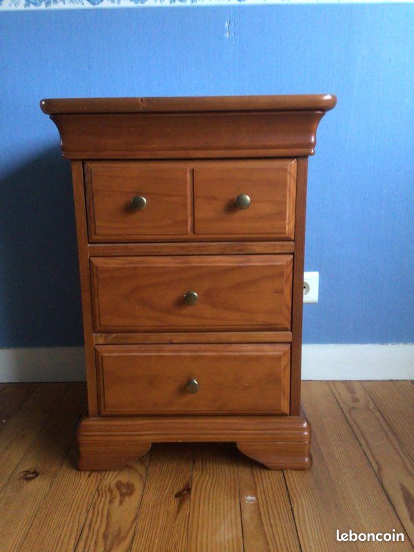 Commode de chevet (image 1)