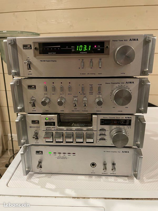 Chaîne hi-fi vintage Aiwa mini compo 22 - Photo, audio & vidéo