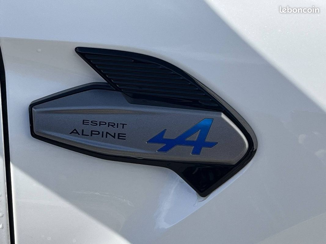 RENAULT Captur E-Tech full hybrid 145 ch esprit Alpine (image 21)