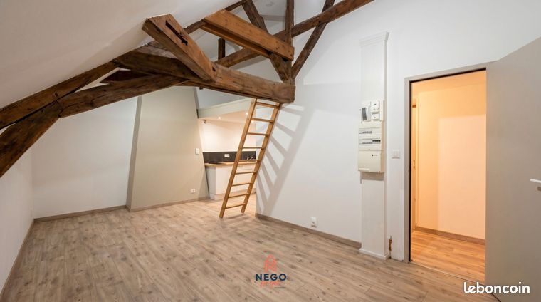 Studio 1 pièce 20 m²