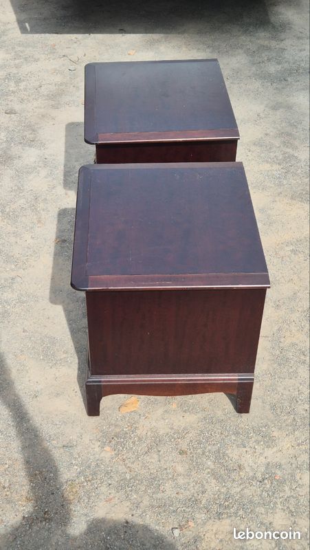 Tables de nuit (image 1)