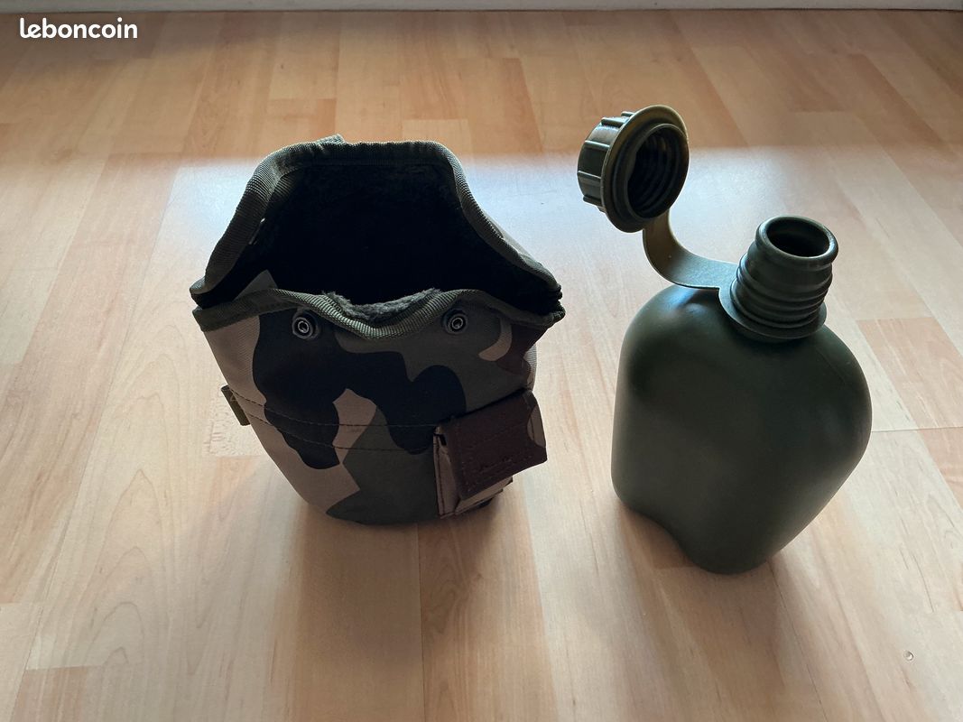Gourde militaire (image 4)