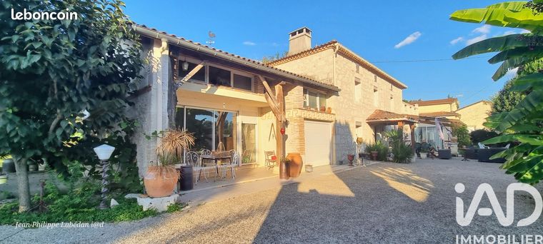 Propriété 7 pièces 260 m²